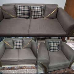 3, 2 and 1 sofa for sale in good condition