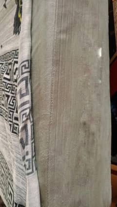 Full 6×6 comfortable form mattress -Excellent condition -urgent sale