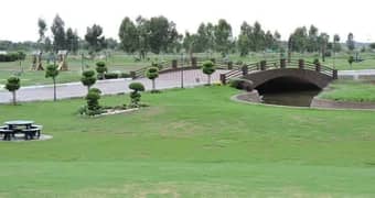 Central Park E Block 5 Marla Hot Location Plot Available For Sale Prime Location Near Tooo Park And Masjid. . .