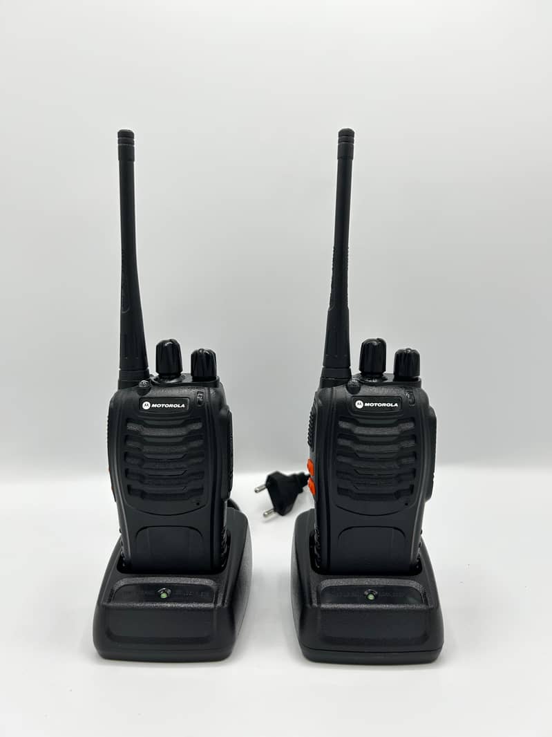 Walkie talkie / wireless set / internet com /Motorola walkie talkie 8