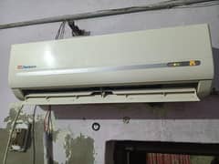 Dawlance split ac new condition original gas 1 ton