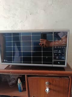 LG