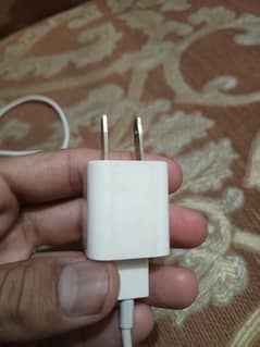 Iphone 6s ( 7'8) plus original charger and cable okay piece hai