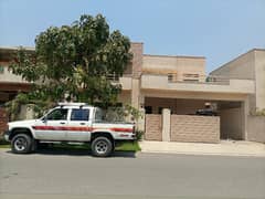 17-Marla 4-Bedroom's House Available For Rent in Askari-10 F Lahore.