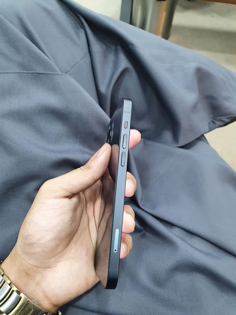 iPhone 12 64gb Non PTA Fu 1
