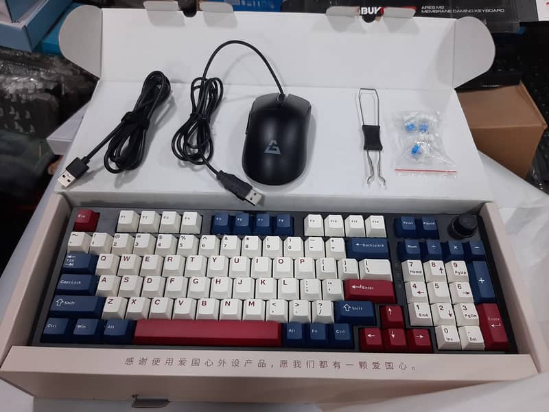 Aiguoxin keyboard / mechanical keyboard With mouse | Swipeable 1