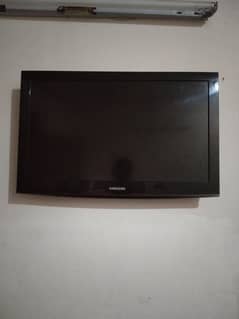 Samsung 32 inch LCD