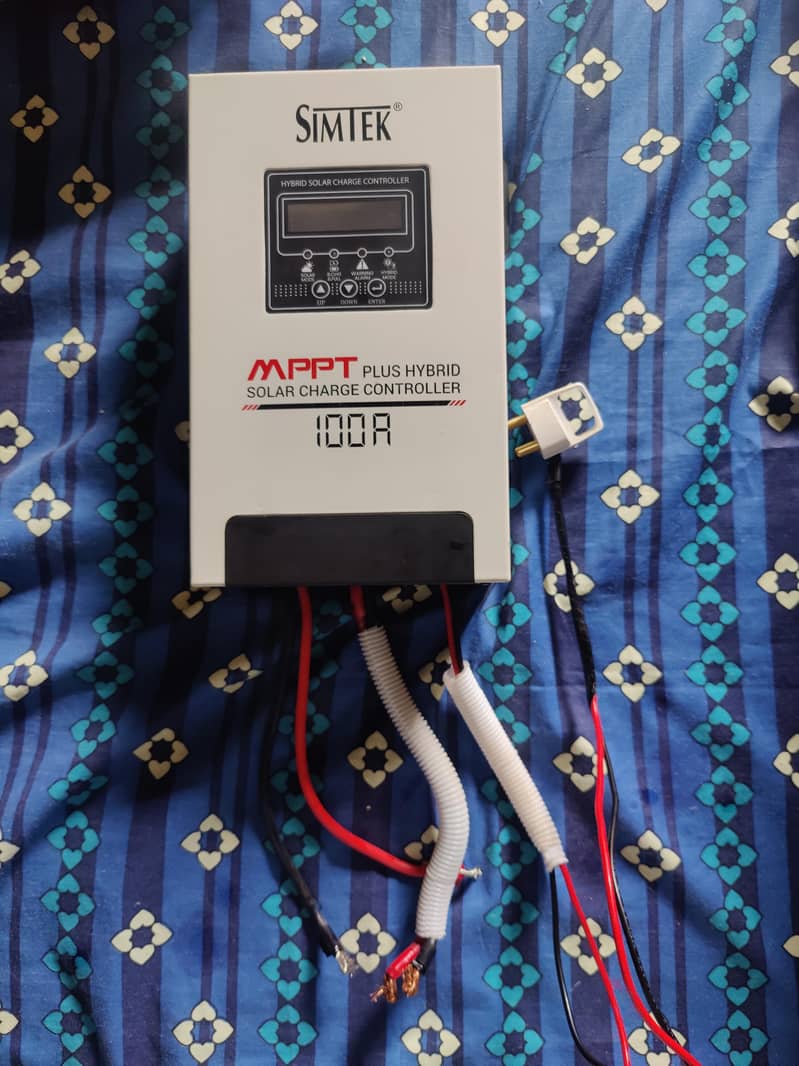 SIMTEK MPPT Controller 100A 2