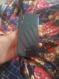 vivo y11 bilkul saaf dabba charger Sath hai03497156860