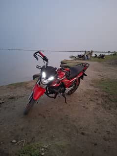 Honda CB 150F 2024
