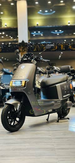 YADEA METRO EVEE EPOC M3 G5 T5 M6 RUBIN GT 30 SCOTY SCOOTER GIRLS BOYS