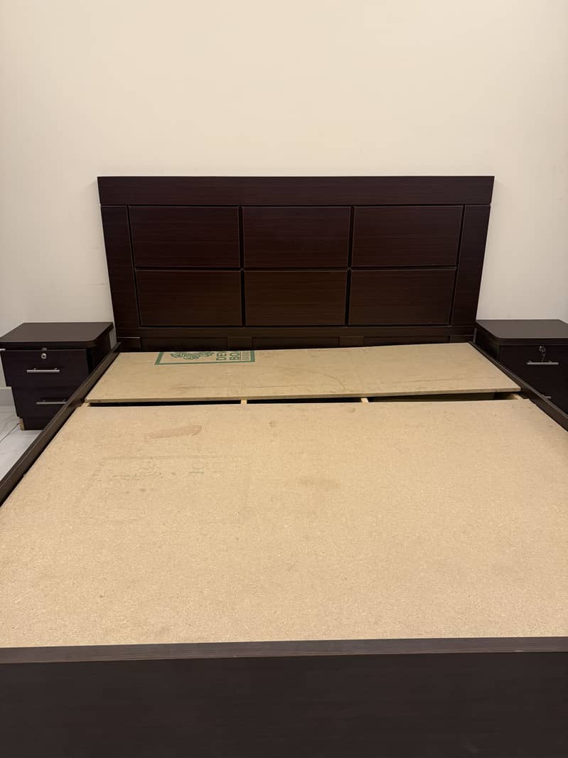 King size bed with side tables and dressing (used for 6 months) 0