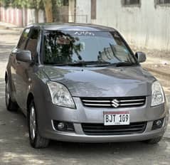Suzuki Swift DLX 1.3 Navigation 2017 Model.