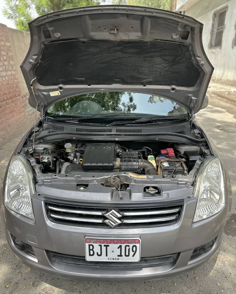 Suzuki Swift DLX 1.3 Navigation 2017 Model. 6