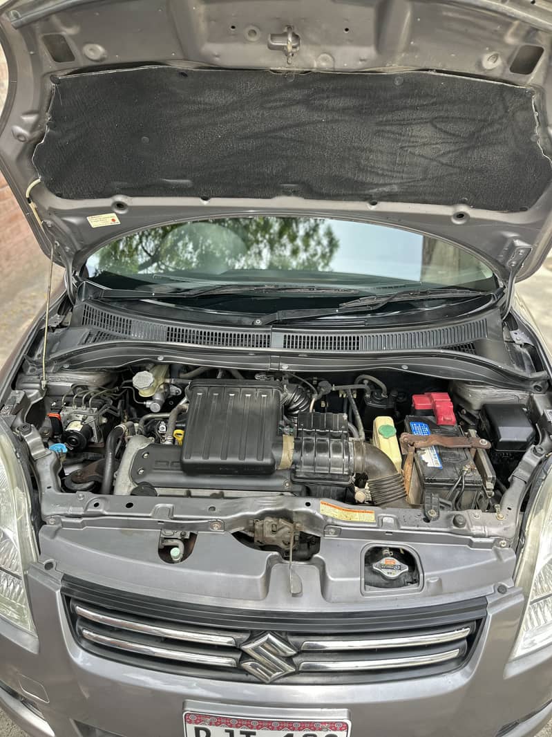 Suzuki Swift DLX 1.3 Navigation 2017 Model. 9