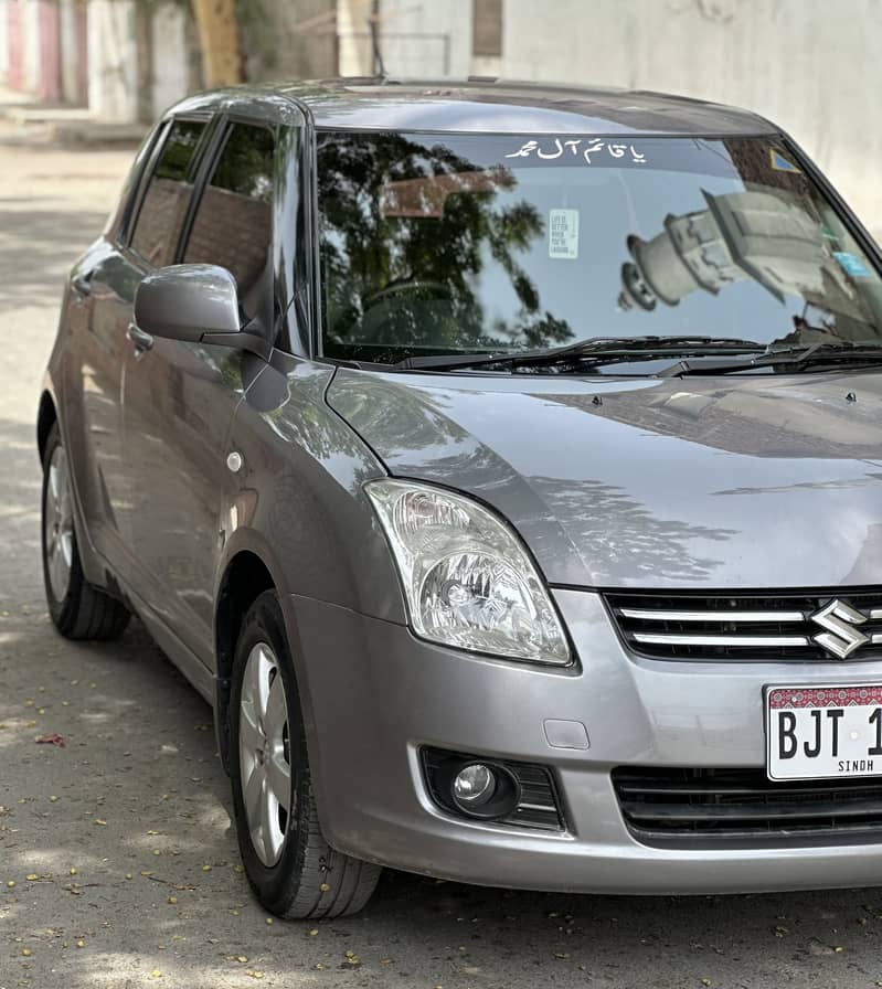 Suzuki Swift DLX 1.3 Navigation 2017 Model. 13