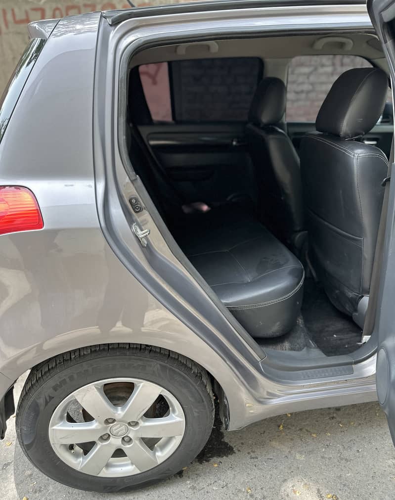 Suzuki Swift DLX 1.3 Navigation 2017 Model. 16