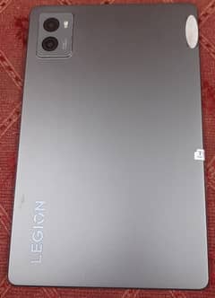 Lenovo Legion Y700