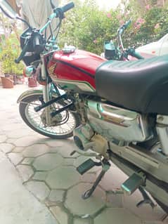 125