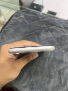 IPHONE XR ICLOUD LOCK