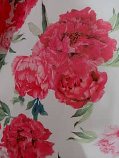 Pretty pink and white floral abaya front open