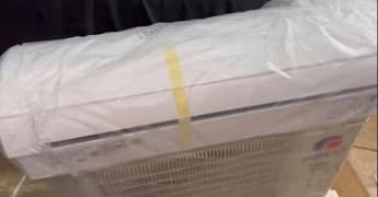 new Gree AC DC inverter 1.5 Ton Hot