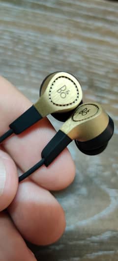 B&O