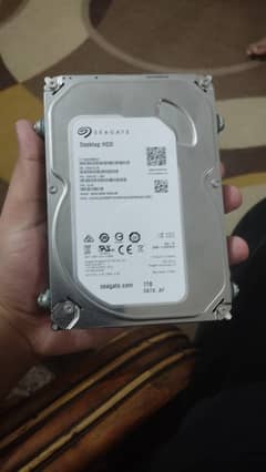 SEGATE 1tb/1000gb hard drive