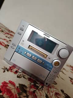 Victor Amplifier