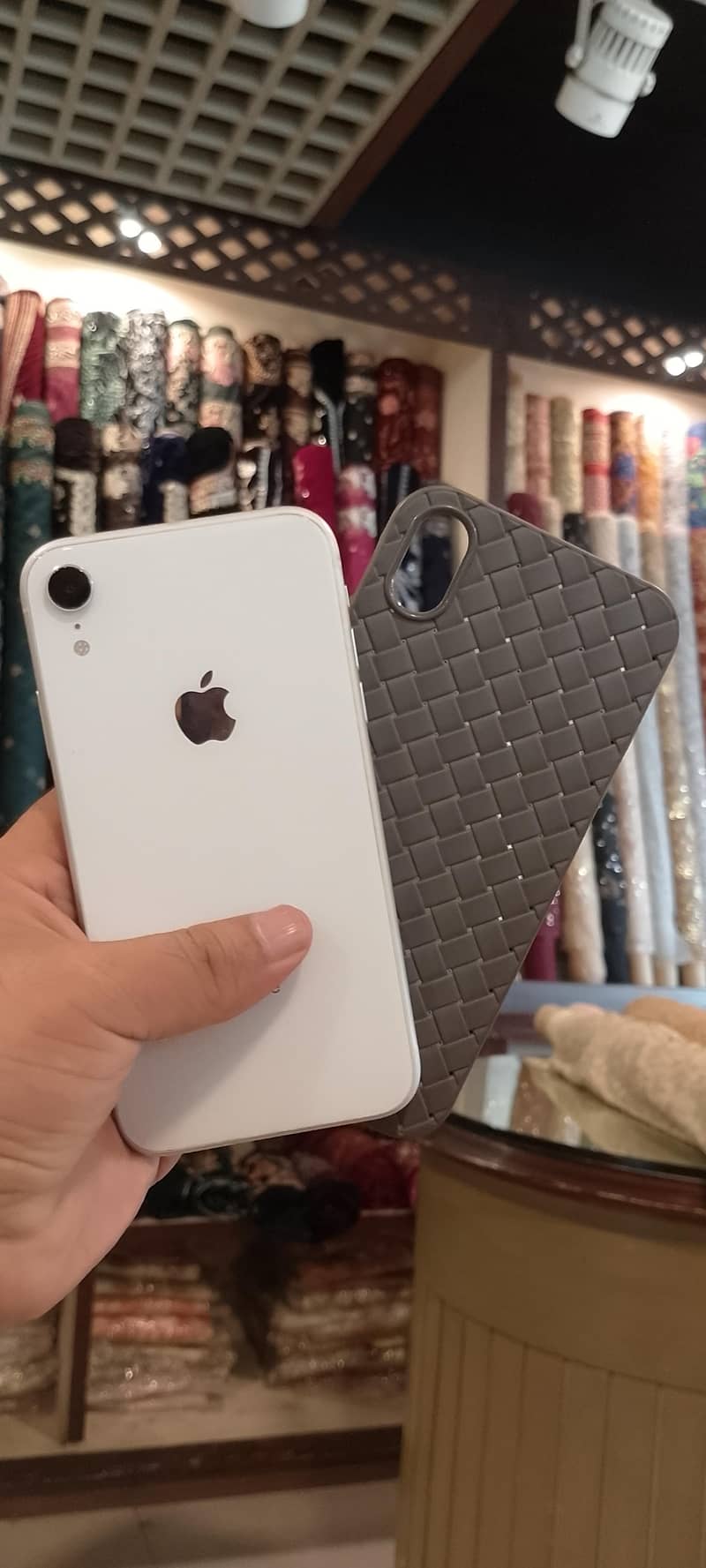 IPHONE XR SIM WORKING 1