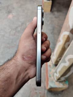 iPhone 15 pro max non pta one hand used