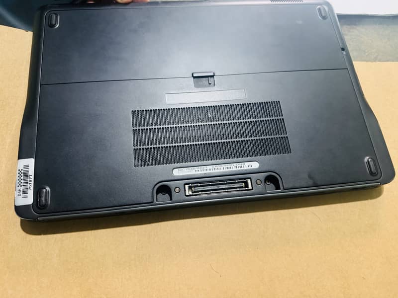 Core i-5 4th generation 8/256 10/10 condition 2