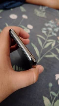 iPhone xs factory unlock 256 gb
