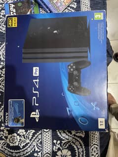 PS4 Pro  1TB with controller and 4 games cd