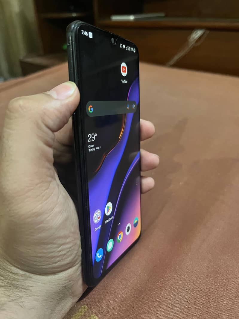 Oneplus 6t Good condition (Exchange possible with good phone) 1