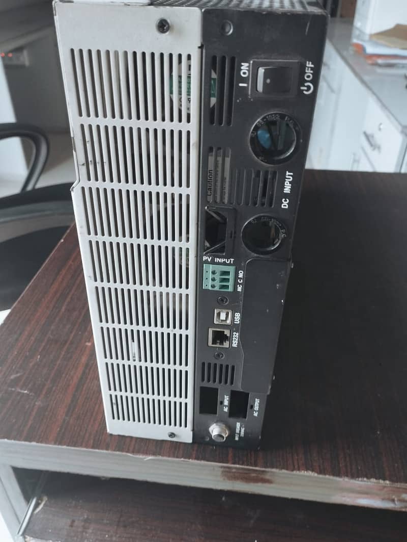 Three in One Inverter with Hybrid/On grid/Off Grid 2