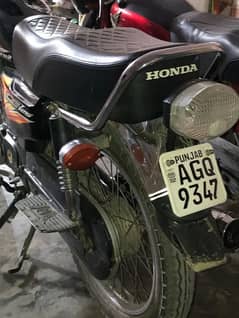 Honda 125 black addition