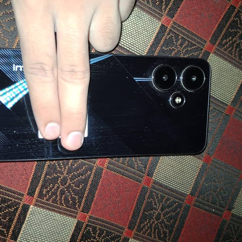 10/10 condition mobile with Complete box 0