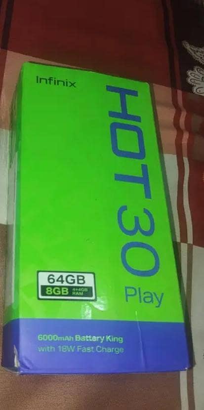 10/10 condition mobile with Complete box 3