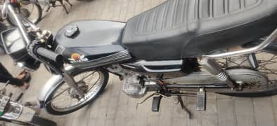 self start 125 cc model 2012