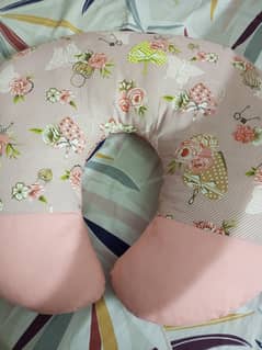 Nursing pillow