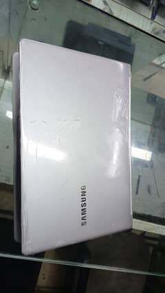 Ci5 6 gen  Ram 8 Ssd  256