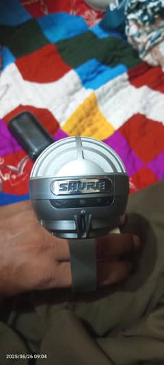 A Shure New mike for YouTubers steamers