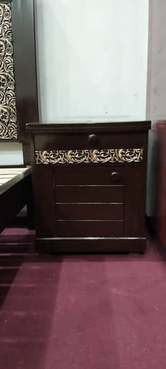 Bed set sale urgent