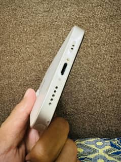 Iphone 13   [0/3/0/8/5/3/9/9/7/2/2]