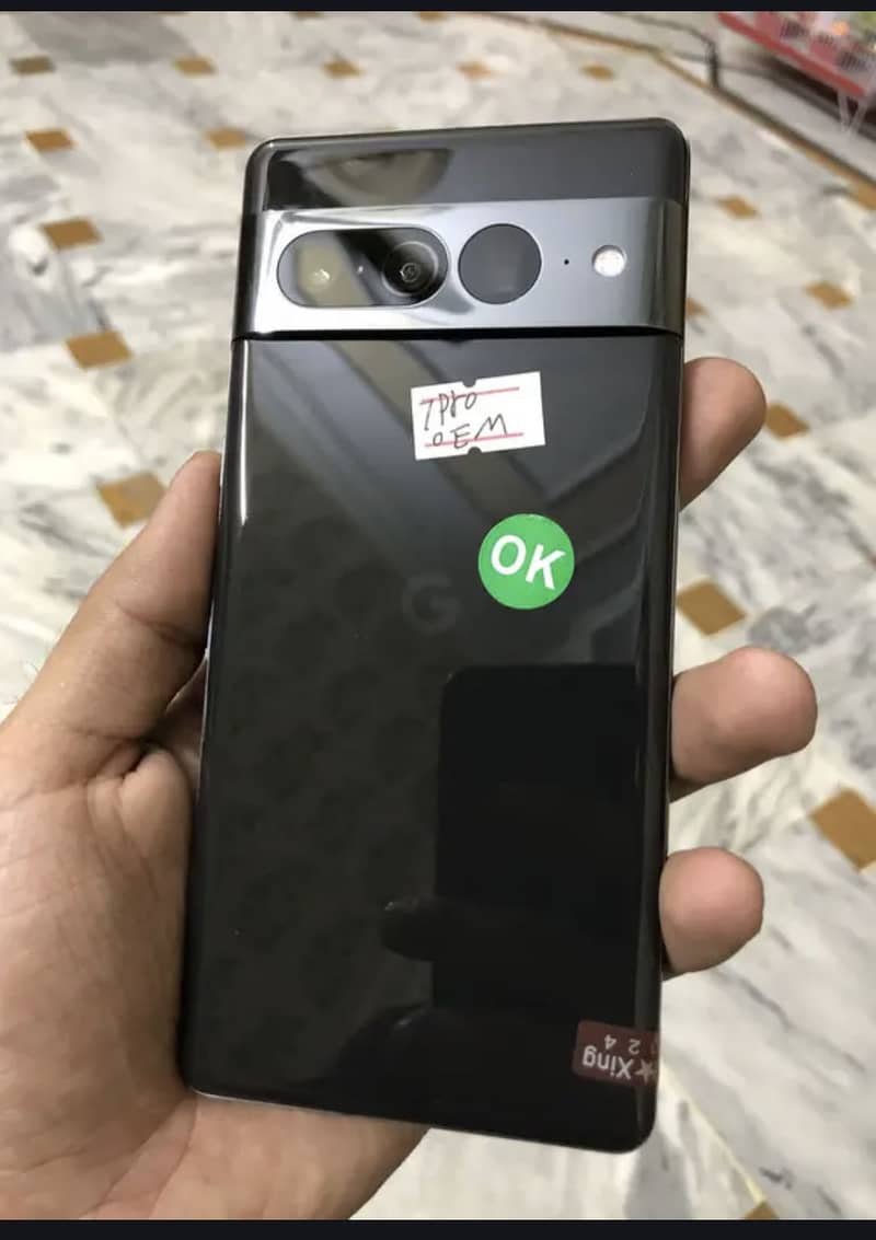 Googles Pixel 7pro 12/128GB 10/10 condition 1