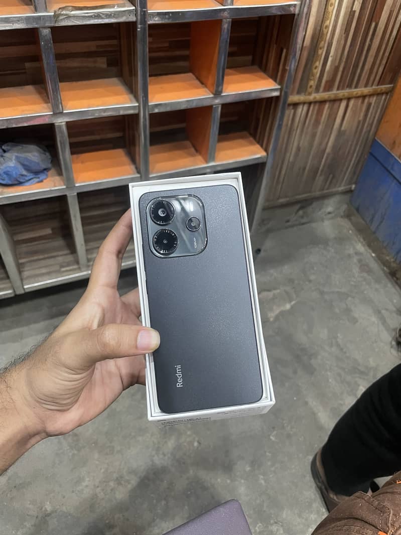 Redmi note 14 8 +8 ram 256 memory only 40 days use box charger pak 0