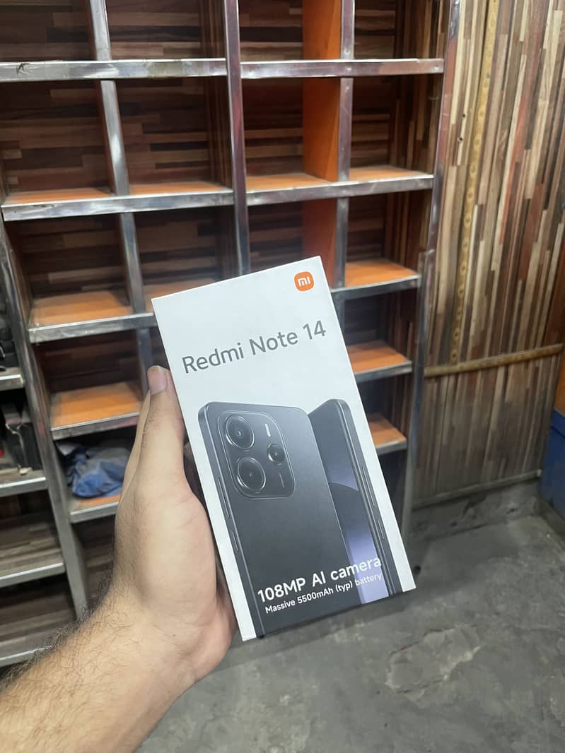 Redmi note 14 8 +8 ram 256 memory only 40 days use box charger pak 1