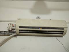 Pel 1 Ton Air Conditioner in Mint Condition