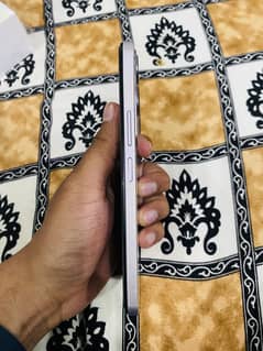 Im selling Vivo Y19 S 6/128
